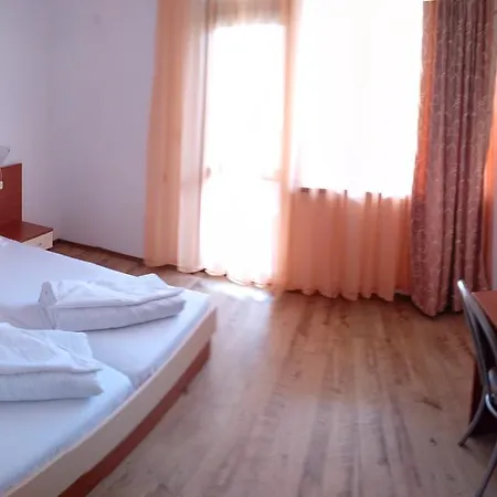 Diana Self Check-in Pensión